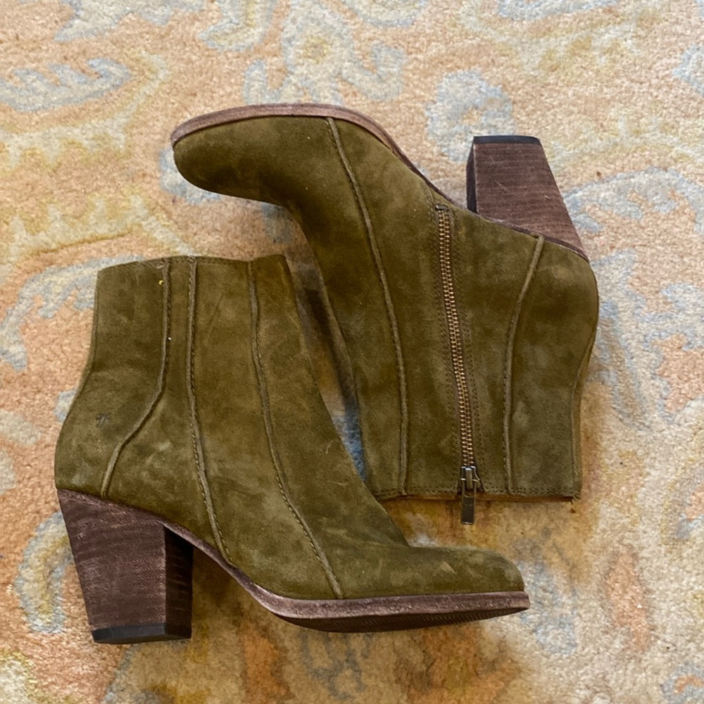 Frye Essa Bootie size 8 barely worn 70753 Khaki